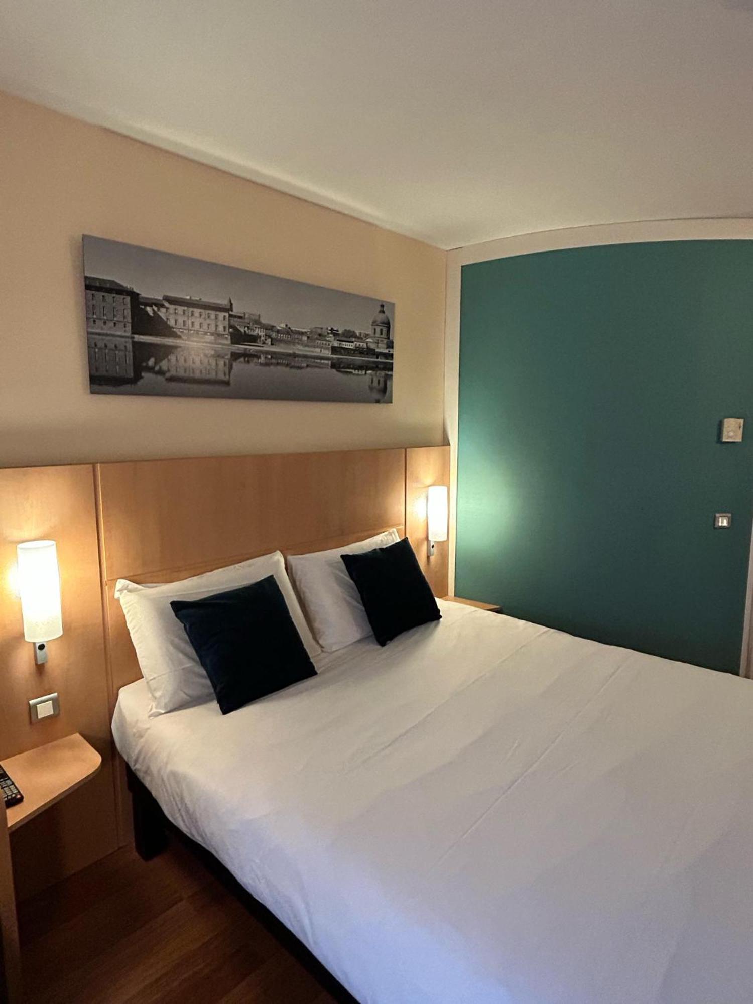 Ibis Toulouse Aeroport Hotel Blagnac Exterior photo