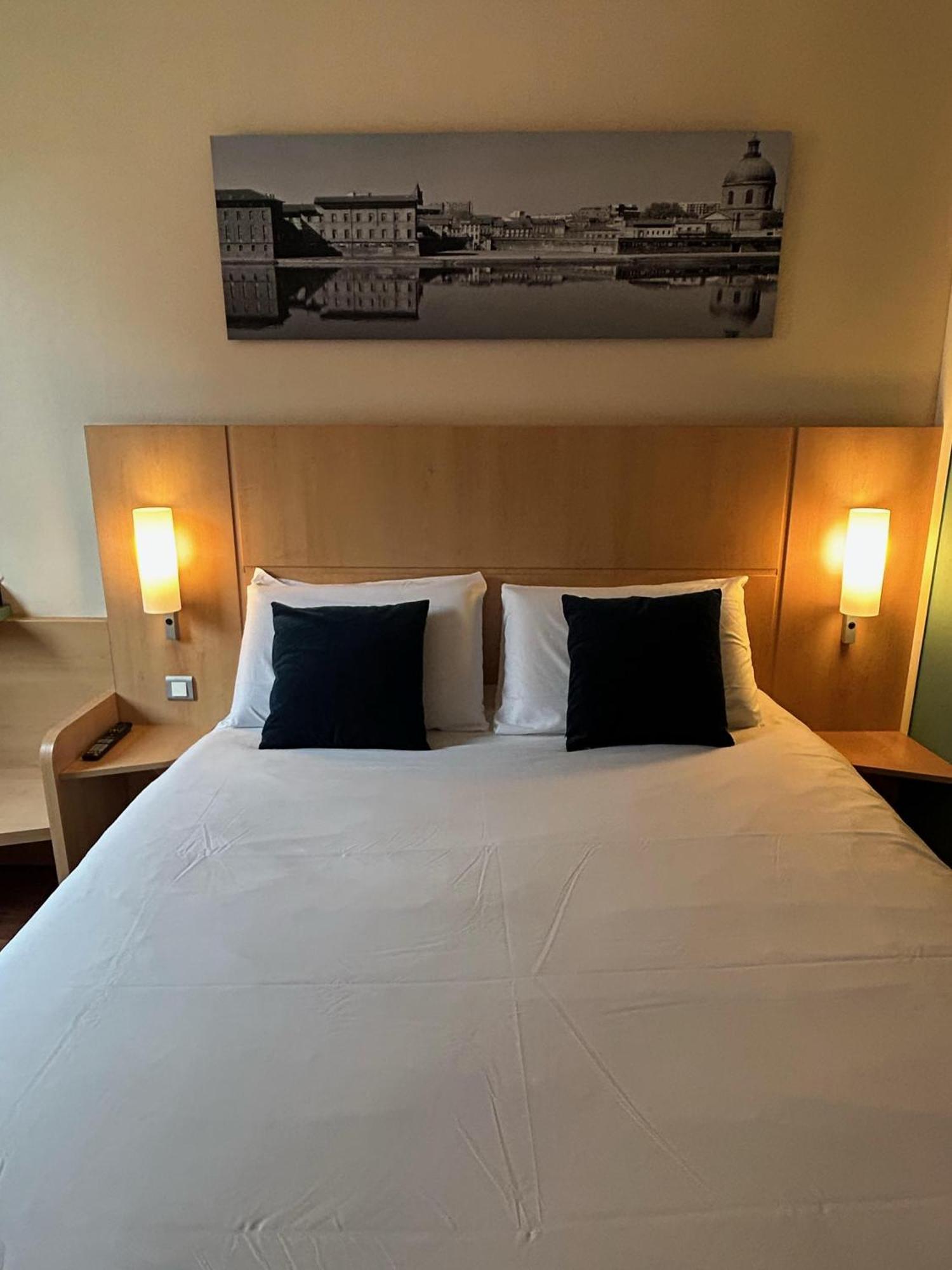 Ibis Toulouse Aeroport Hotel Blagnac Exterior photo